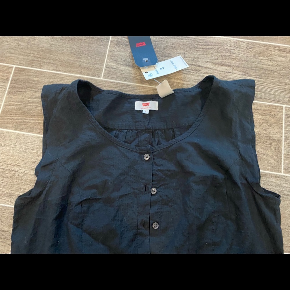 Levi's sleeveless shirt - Picture 15 of 16